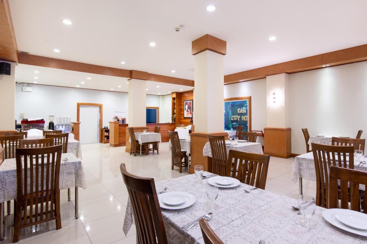 Kanchanaburi City Hotel Extérieur photo