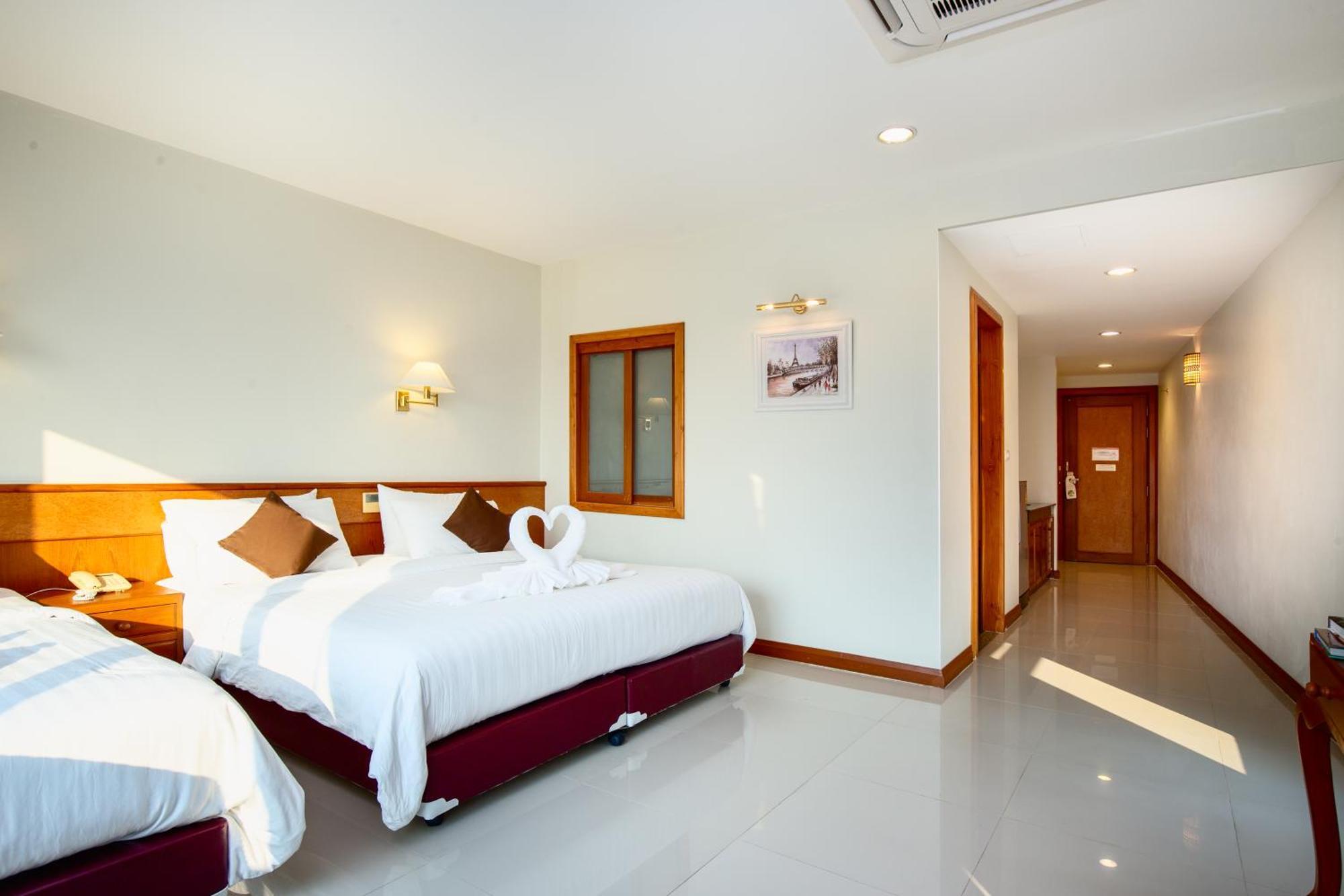 Kanchanaburi City Hotel Extérieur photo