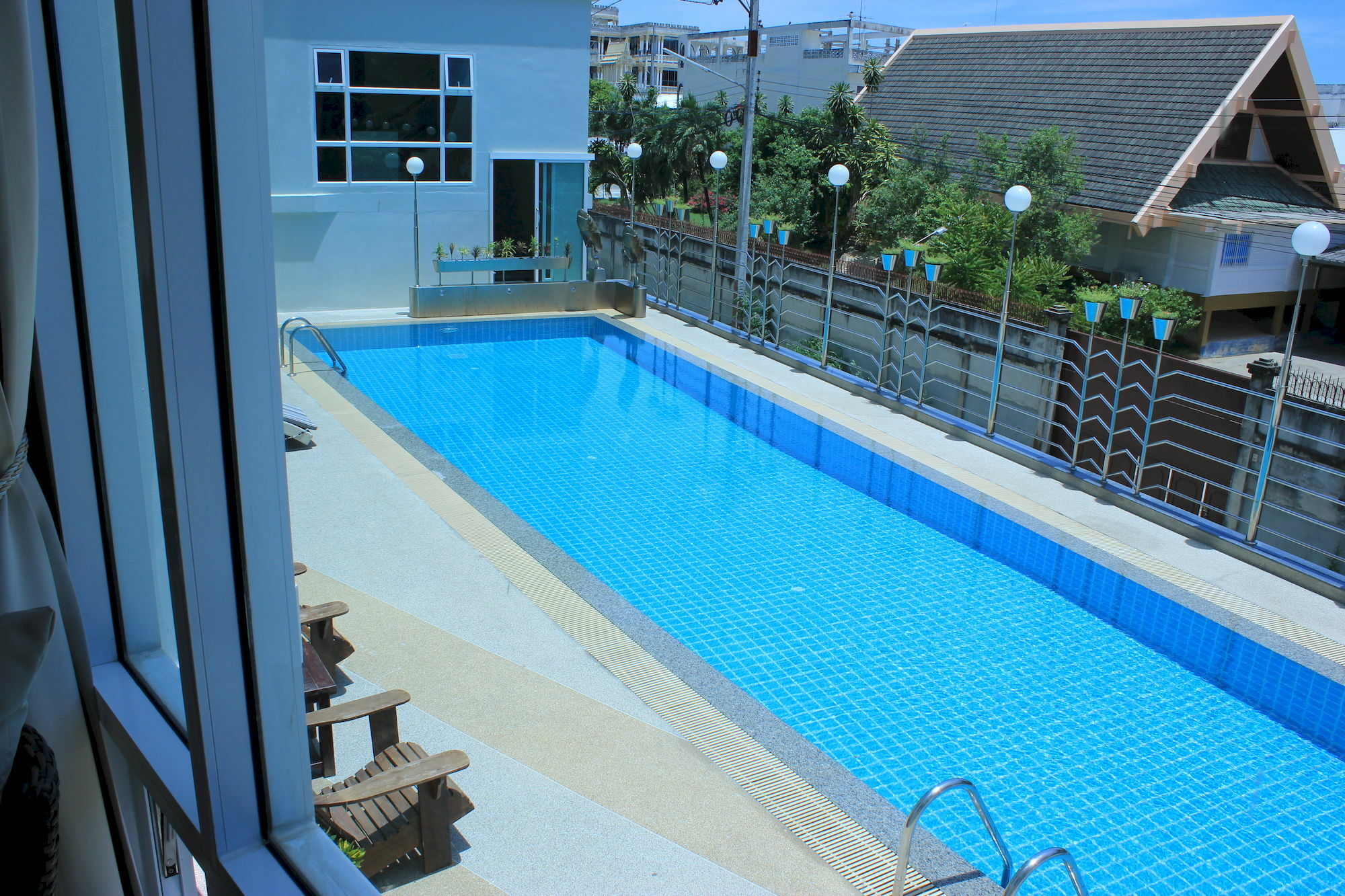 Kanchanaburi City Hotel Extérieur photo