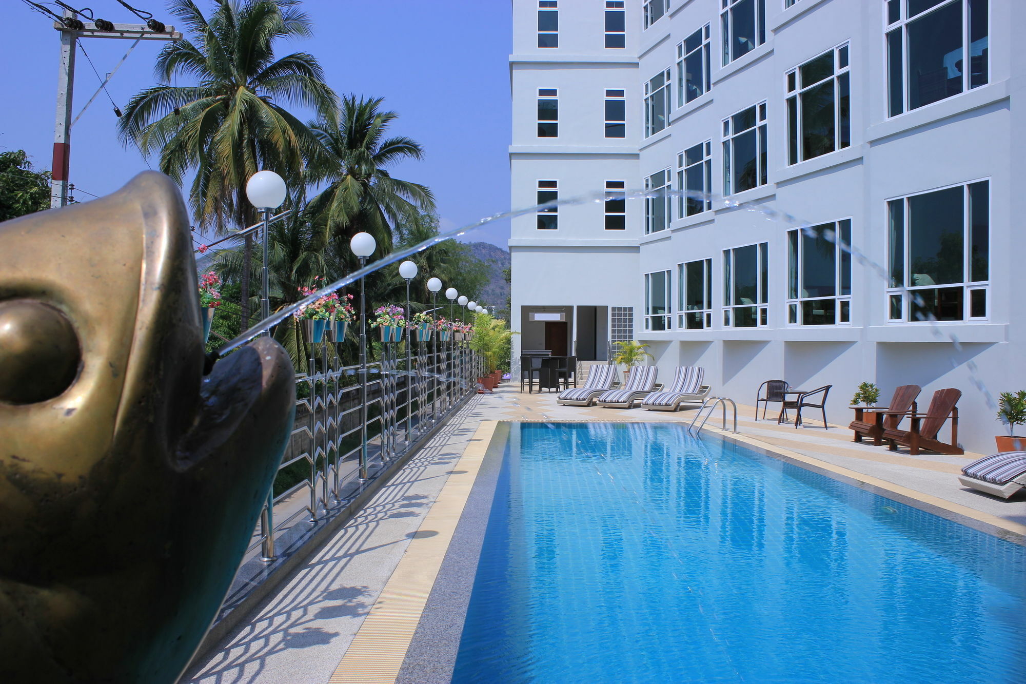 Kanchanaburi City Hotel Extérieur photo